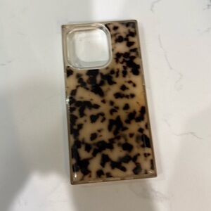 Flaunt iphone 13 pro case leopard print